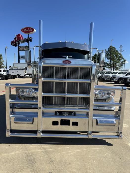 2026 Peterbilt 589-2