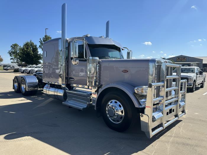 2026 Peterbilt 589-1
